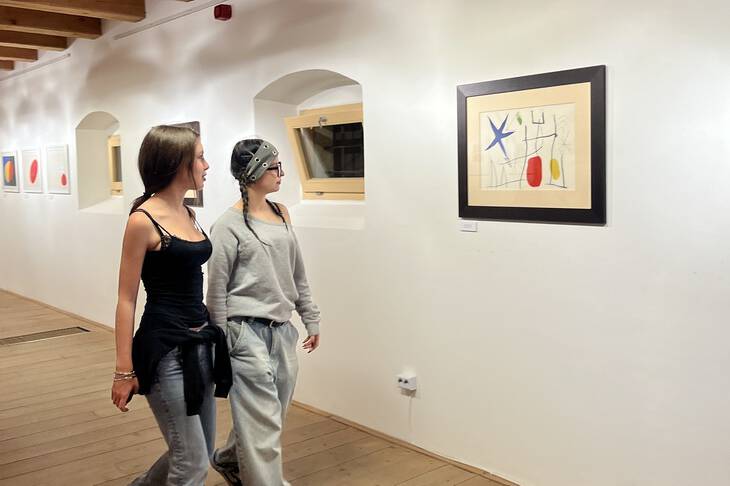 “Miro a b�szke katal�n”