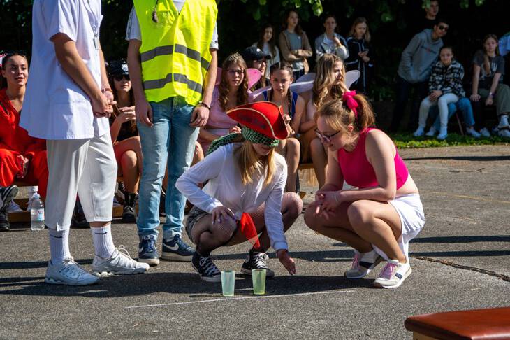 Bolondballags kpekben