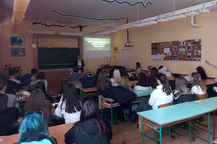 H�zhoz megy az egyetem