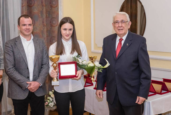 Mezős siker - Baa Dominika a kosárlabda legjobb leány utánpótláskorú játékosa Mezős siker - Baa Dominika a kosárlabda legjobb leány utánpótláskorú játékosa